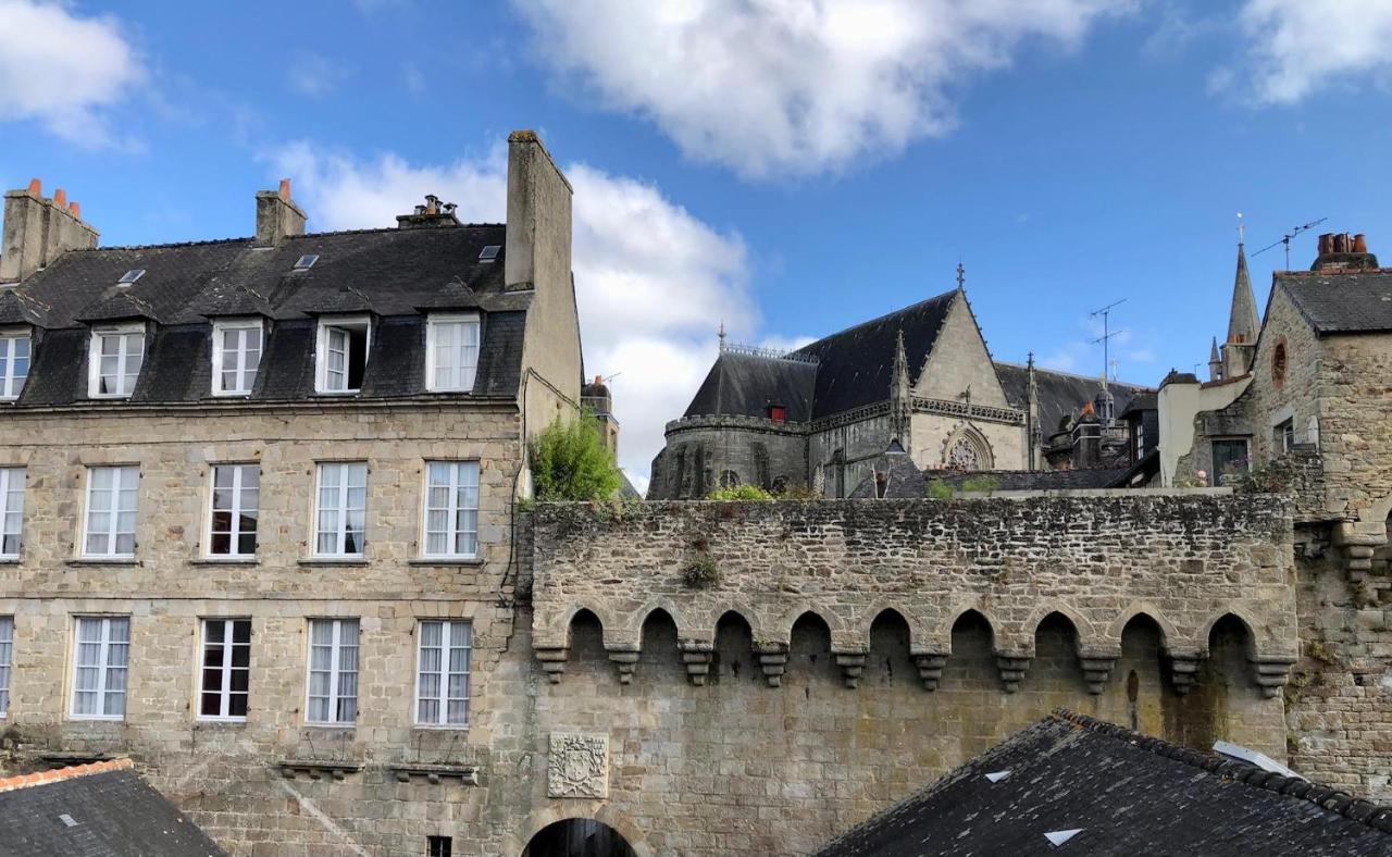 Au Coeur De Vannes - Vue Sur Les Remparts - 2 Ch Exterior photo