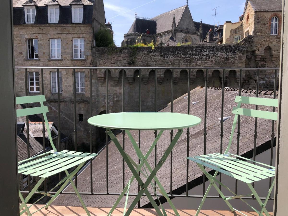 Au Coeur De Vannes - Vue Sur Les Remparts - 2 Ch Exterior photo